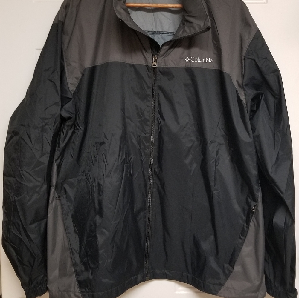 Columbia Omni Shield windbreaker